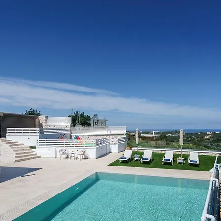 Villa Valentina, Roumeli