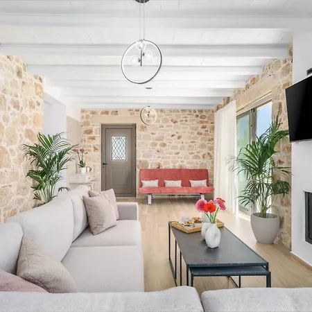 Valentina, Villa *
